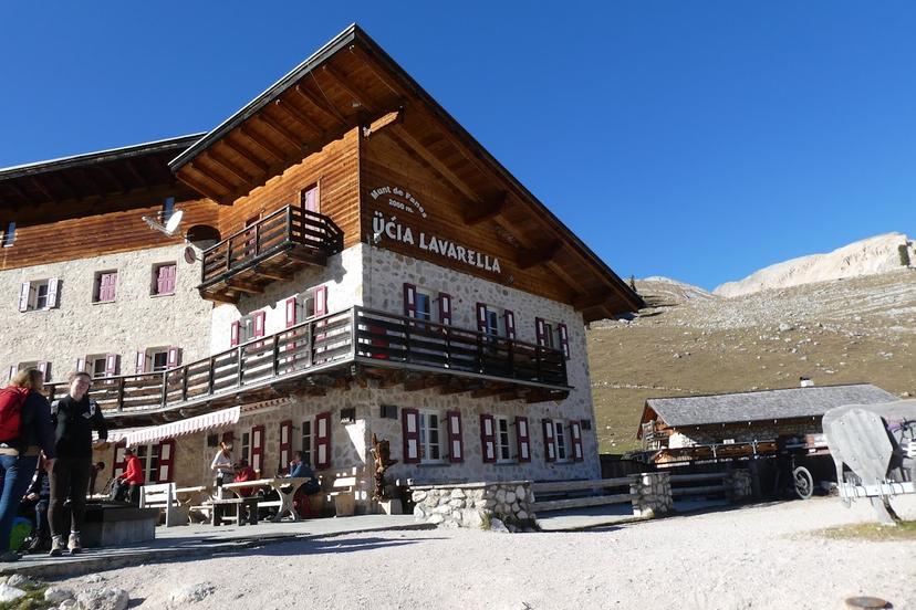 Rifugio Lavarella image 1