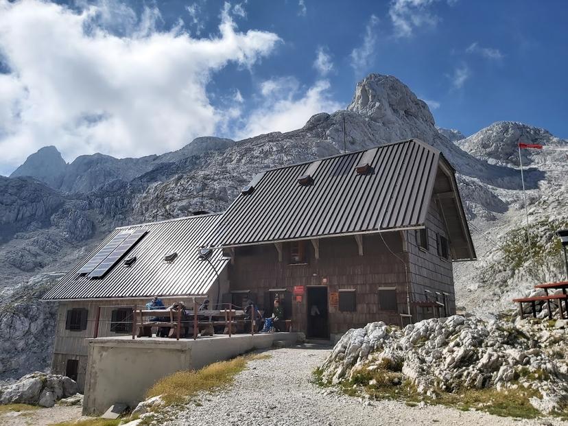 Hütte auf Doliču image 1
