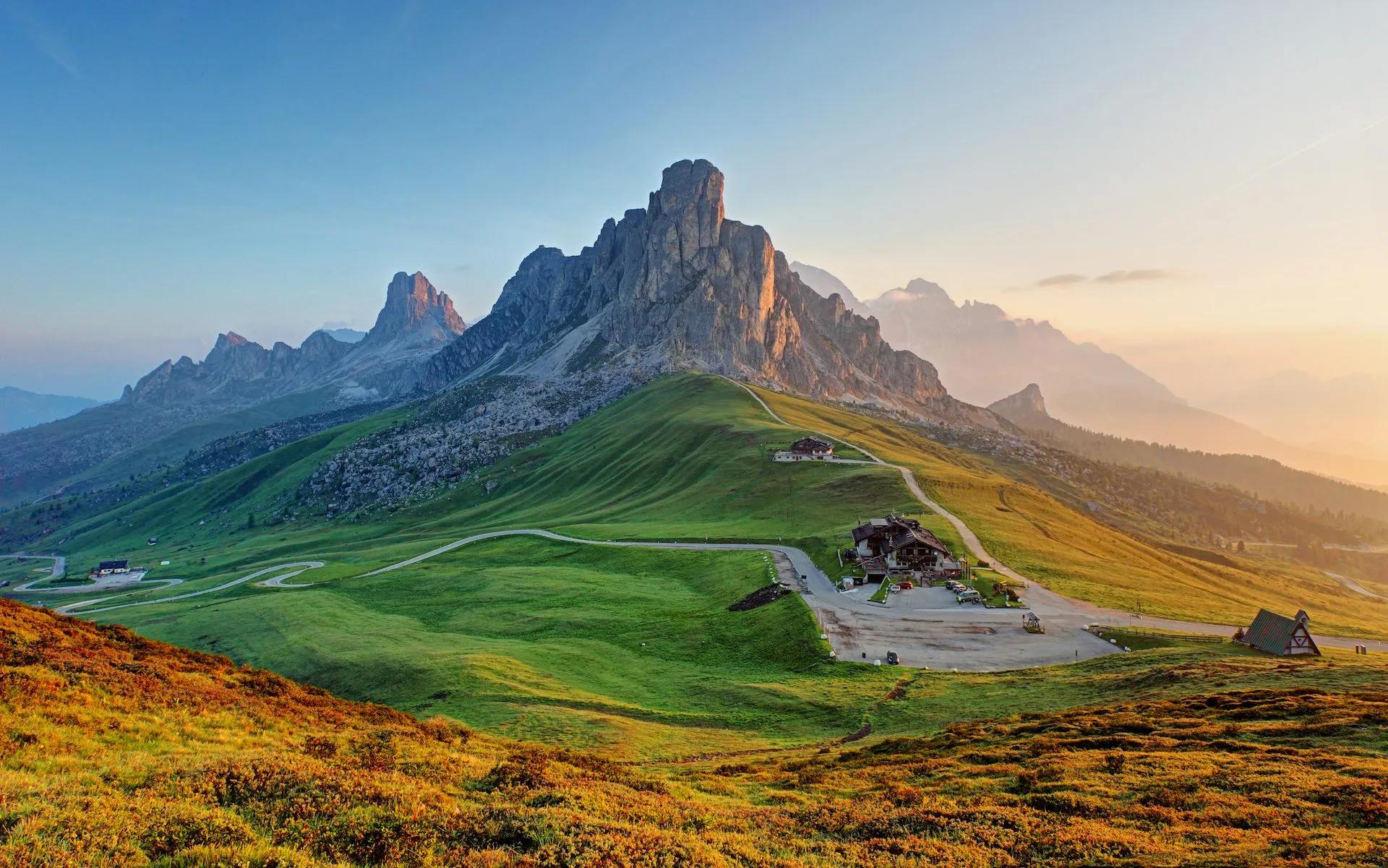 Hut To Hut Hiking Dolomites
