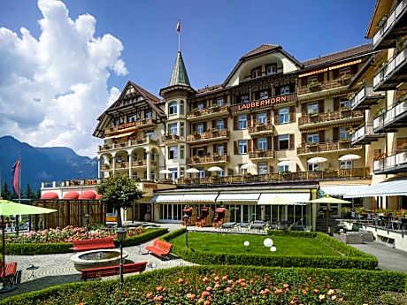 Arenas Resort Victoria- Lauberhorn image 1