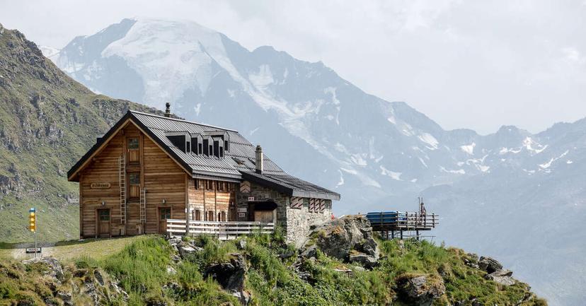 Cabane Mont Fort image 1