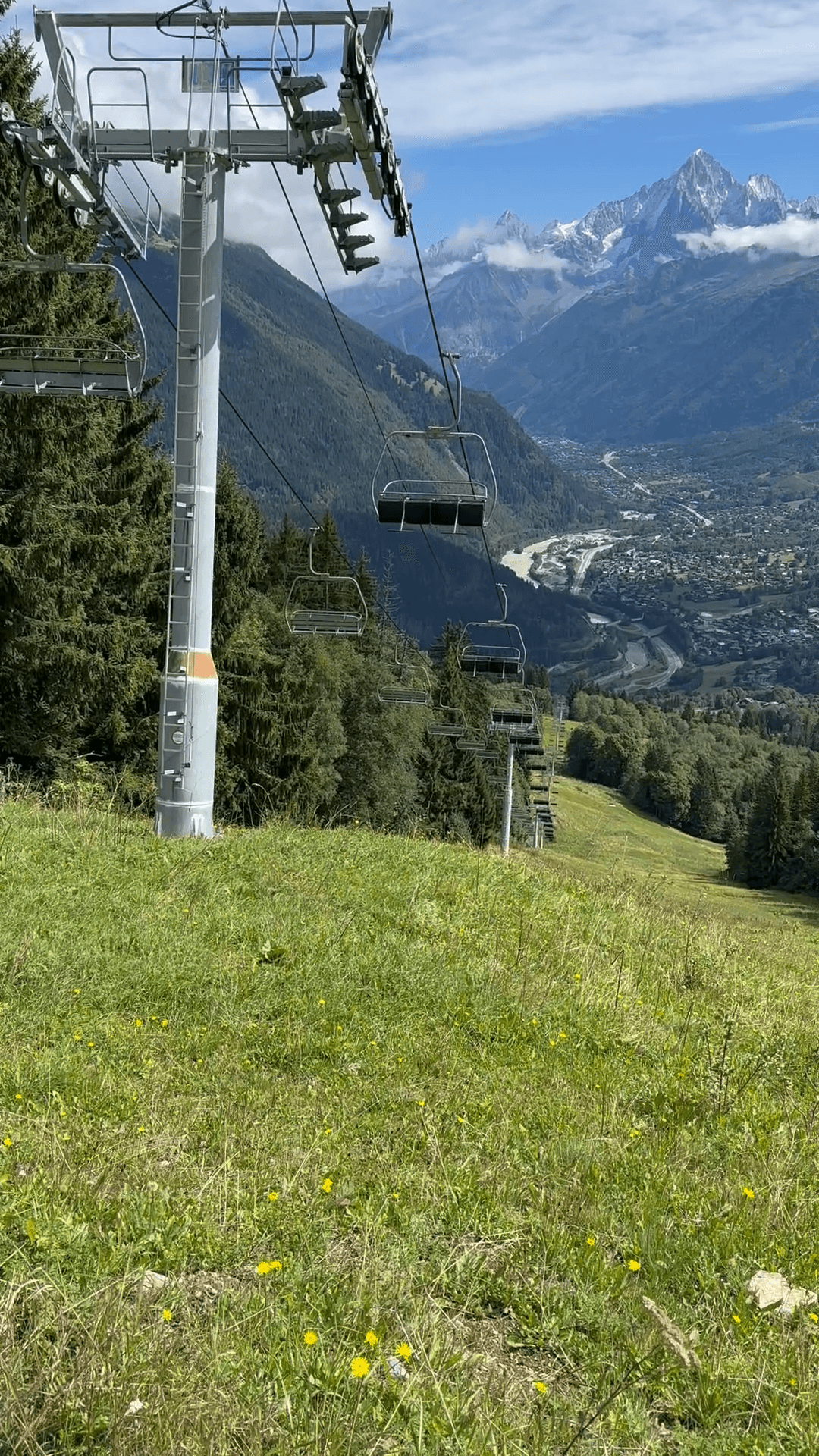 @hikingtours