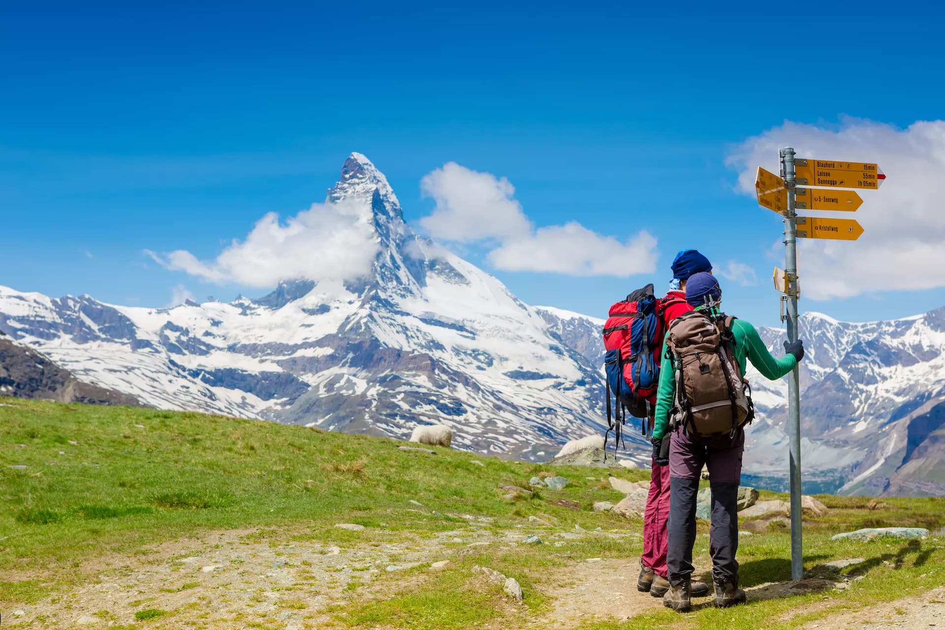 Hikers on the Matterhorn view trail
